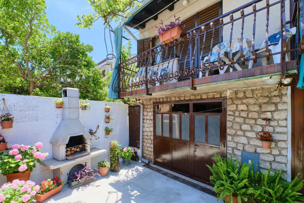 Apartman Ana Mali Losinj Bagian luar foto