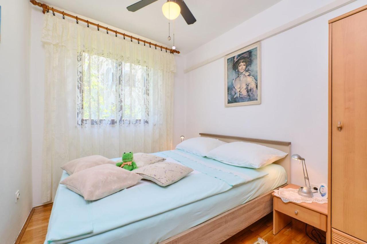 Apartman Ana Mali Losinj Bagian luar foto